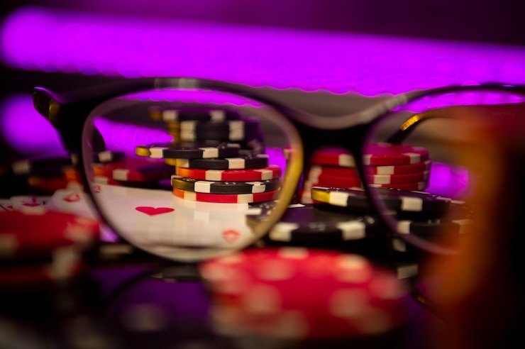 Komunitas pemain yang saling mendukung dan menjaga keamanan serta privasi akun di poinbet